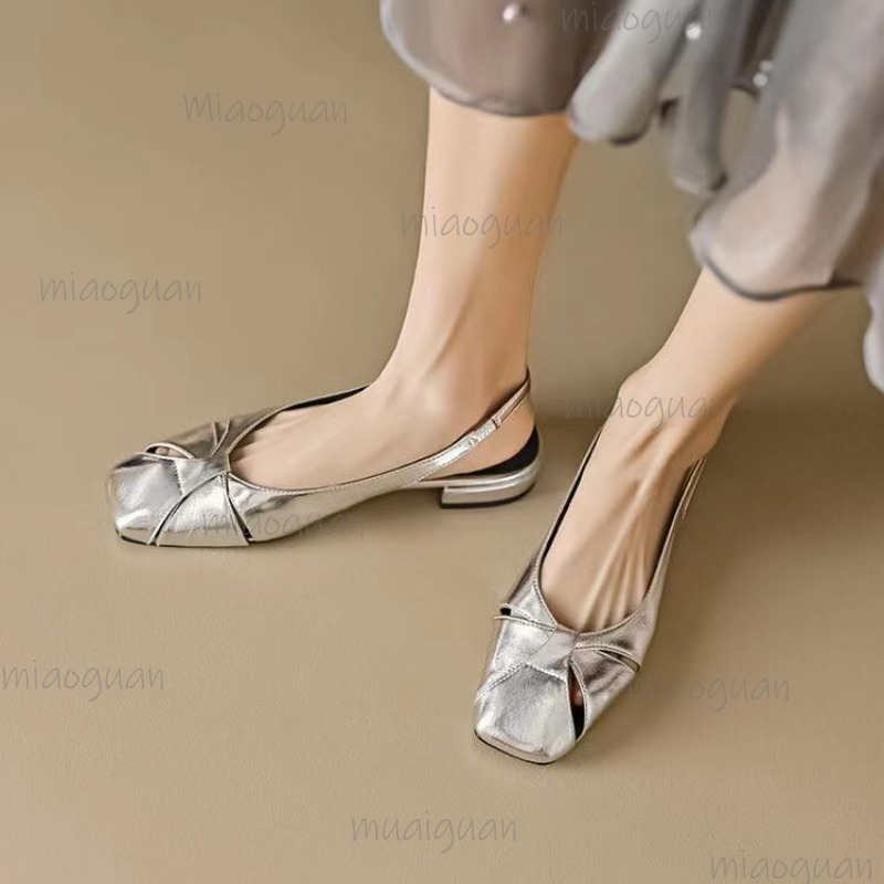 カバートゥローヒールパンプス レディース サンダル ゴールド - Casual Sandal Leather のレビューと価格